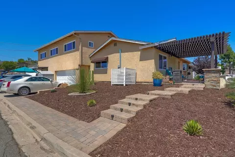 Exterior - 14552 Topsham St, Poway, CA 92064 photo 7 of 9