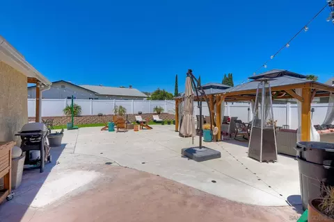 Exterior - 14552 Topsham St, Poway, CA 92064 photo 4 of 9