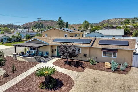 View/Area - 14552 Topsham St, Poway, CA 92064 photo 2 of 20