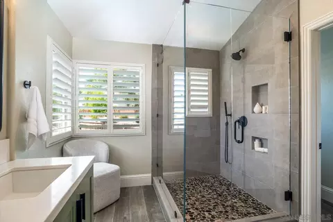 Bath - 1349 Toulon St, Oceanside, CA 92056 photo 3 of 5