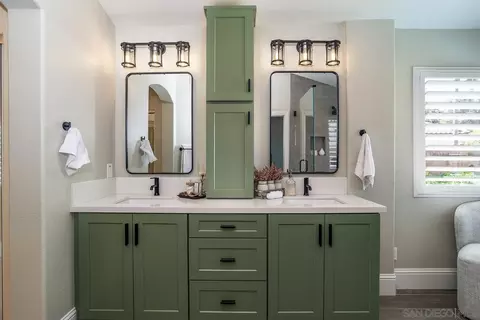 Bath - 1349 Toulon St, Oceanside, CA 92056 photo 2 of 5