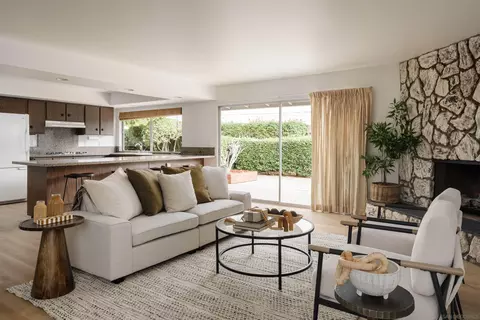 Living - 2855 Cliffridge Ct, La Jolla, CA 92037 photo 3 of 7
