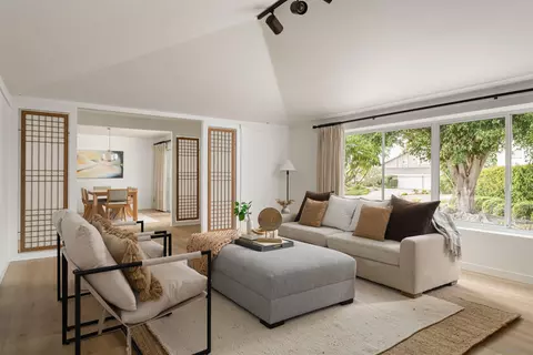 Living - 2855 Cliffridge Ct, La Jolla, CA 92037 photo 1 of 7