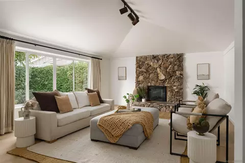 Living - 2855 Cliffridge Ct, La Jolla, CA 92037 photo 2 of 7