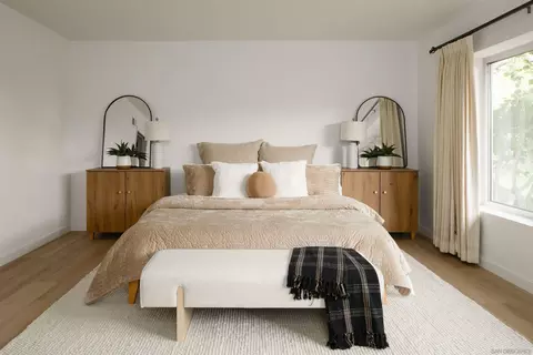 Bedroom - 2855 Cliffridge Ct, La Jolla, CA 92037 photo 2 of 4