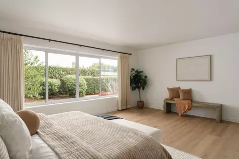 Bedroom - 2855 Cliffridge Ct, La Jolla, CA 92037 photo 3 of 4