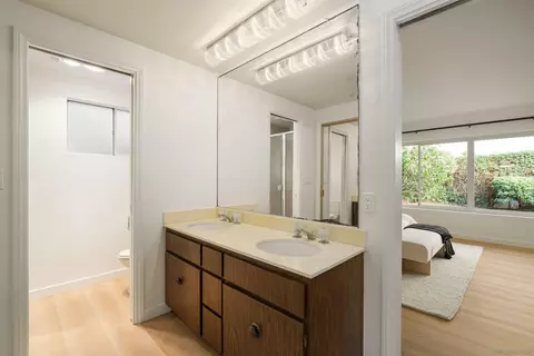 Bath - 2855 Cliffridge Ct, La Jolla, CA 92037 photo 1 of 2