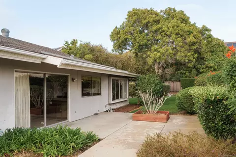 Exterior - 2855 Cliffridge Ct, La Jolla, CA 92037 photo 9 of 9