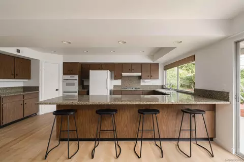 Kitchen - 2855 Cliffridge Ct, La Jolla, CA 92037 photo 2 of 2