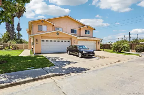 955 Buckeye Ct, El Cajon, CA 92021 photo 1