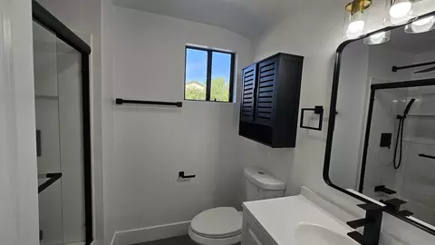 Bath - 2310 69th St, Lemon Grove, CA 91945 photo 5 of 7