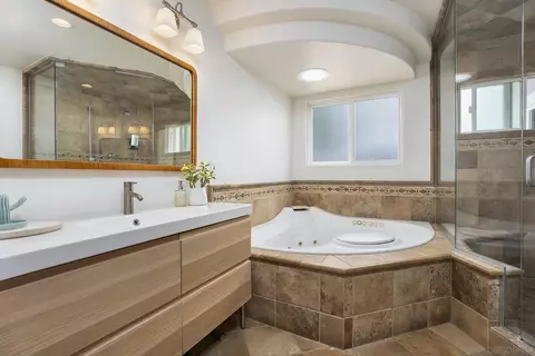 Bath - 355 Glencrest, Solana Beach, CA 92075 photo 1 of 5