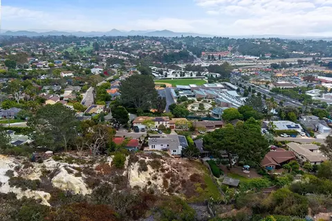 View/Area - 355 Glencrest, Solana Beach, CA 92075 photo 6 of 6
