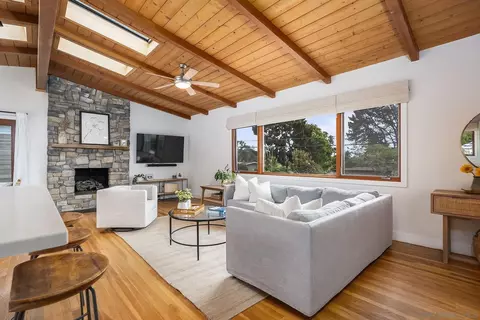 Living - 355 Glencrest, Solana Beach, CA 92075 photo 2 of 4