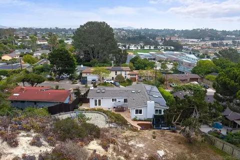 View/Area - 355 Glencrest, Solana Beach, CA 92075 photo 4 of 6