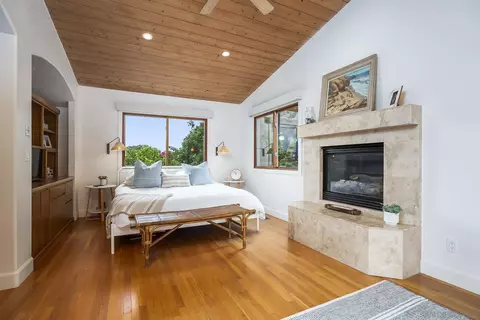 Bedroom - 355 Glencrest, Solana Beach, CA 92075 photo 4 of 7
