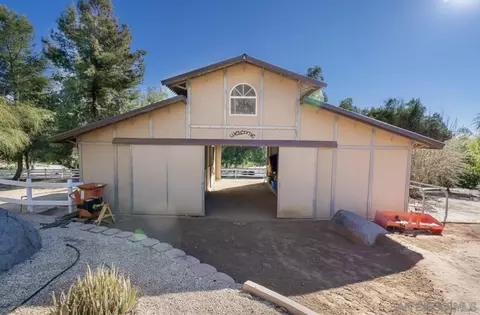 Exterior - 2736 Via Chinarros, Alpine, CA 91901 photo 11 of 13