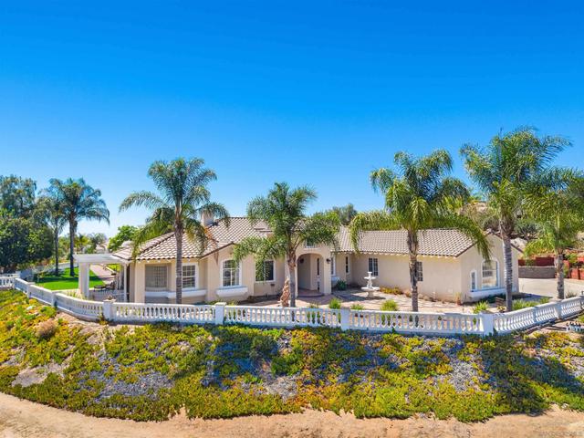 15043 Saddle Creek Dr, Valley Center, CA 92082