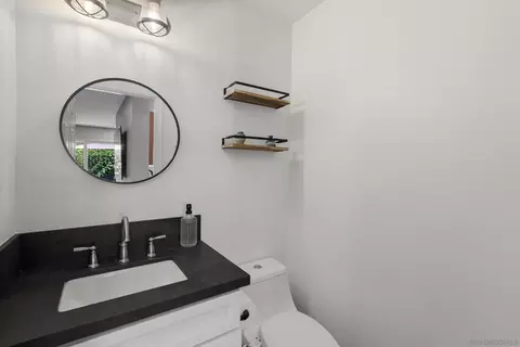 Bath - 14287 Mariana Dr, Poway, CA 92064 photo 1 of 3