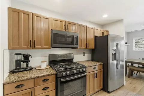 Kitchen - 14287 Mariana Dr, Poway, CA 92064 photo 2 of 4