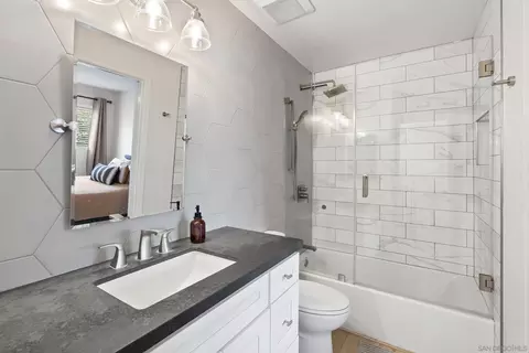 Bath - 14287 Mariana Dr, Poway, CA 92064 photo 3 of 3