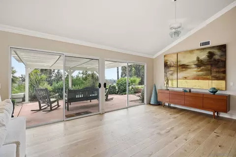 Living - 3548 Rosa Way, Fallbrook, CA 92028 photo 6 of 11