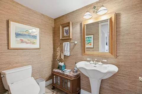Bath - 3548 Rosa Way, Fallbrook, CA 92028 photo 6 of 7