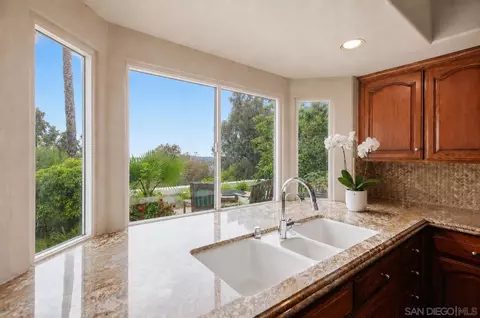 Kitchen - 3548 Rosa Way, Fallbrook, CA 92028 photo 3 of 7