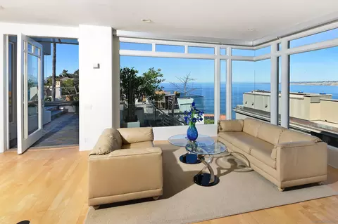 Living - 7825 Prospect Pl, La Jolla, CA 92037 photo 1 of 3