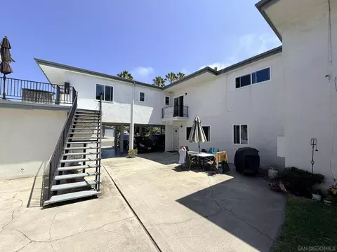Exterior - 317 Avenida Monterey, San Clemente, CA 92672 photo 3 of 4