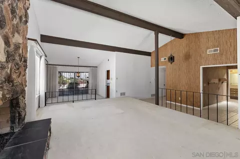 Living - 1685 Calle De Cinco, La Jolla, CA 92037 photo 2 of 4