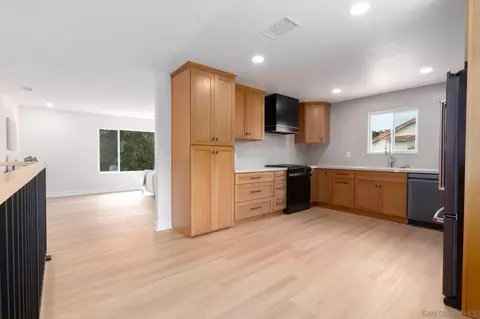 361 E Indian Rock Rd, Vista, CA 92084 photo 9