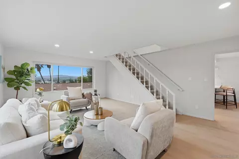 810 Omar Dr, Escondido, CA 92025 photo 8