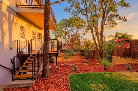 810 Omar Dr, Escondido, CA 92025 photo 6