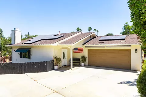 Exterior - 12312 Sunbrite Ln, Lakeside, CA 92040 photo 1 of 4
