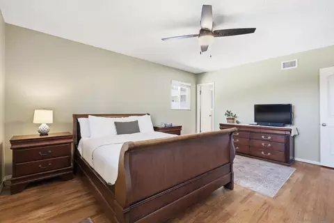 Bedroom - 4543 Peak Ct, La Mesa, CA 91941 photo 2 of 4