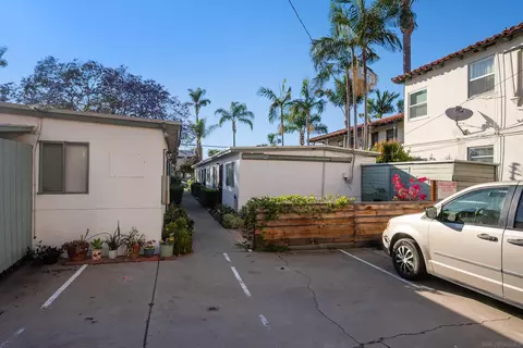 221-225 D St, Coronado, CA 92118 photo 7