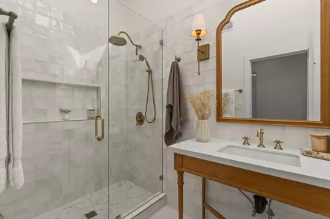 Bath - 13953 Sagewood, Poway, CA 92064 photo 1 of 8