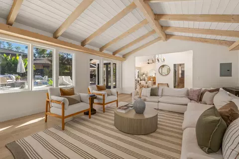 Living - 13953 Sagewood, Poway, CA 92064 photo 2 of 12