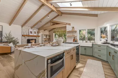 Kitchen - 13953 Sagewood, Poway, CA 92064 photo 3 of 3
