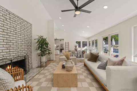 Living - 13953 Sagewood, Poway, CA 92064 photo 4 of 12
