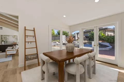 Dining - 13953 Sagewood, Poway, CA 92064 photo 2 of 4