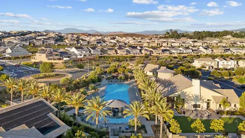 View/Area - 39392 Corvina Ln, Temecula, CA 92591 photo 6 of 9