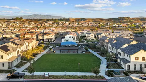 View/Area - 39392 Corvina Ln, Temecula, CA 92591 photo 8 of 9