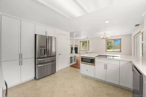 Kitchen - 23306 Barona Mesa Rd, Ramona, CA 92065 photo 3 of 4