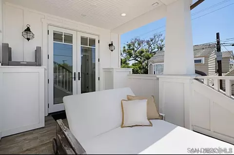 Exterior - 421 8th St, Coronado, CA 92118 photo 5 of 5