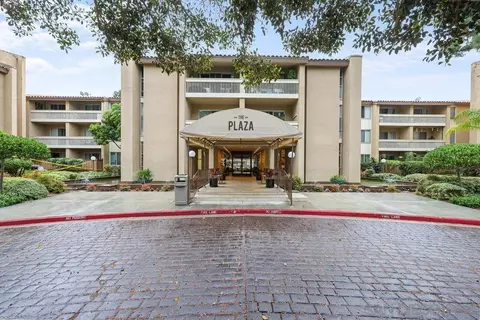 4600 Lamont #121, San Diego, CA 92109