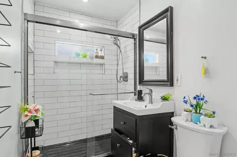 Bath - 8032 Poplin Dr, Santee, CA 92071 photo 3 of 3