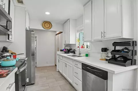 Kitchen - 8032 Poplin Dr, Santee, CA 92071 photo 1 of 3