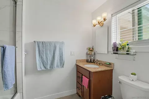 Bath - 8032 Poplin Dr, Santee, CA 92071 photo 1 of 3
